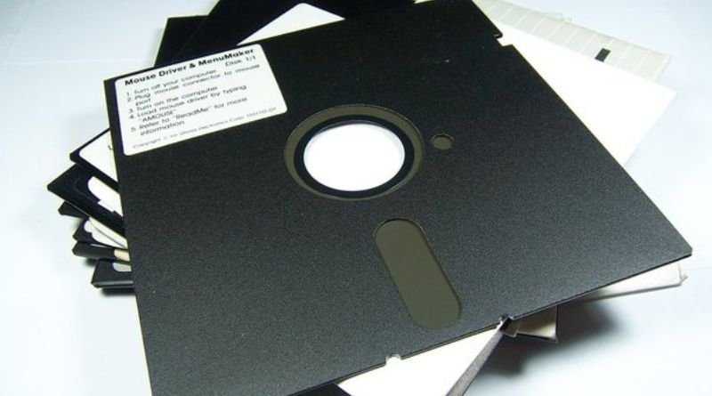 How Many Floppy Disks Does it Take to Equal 1 Gigabyte?